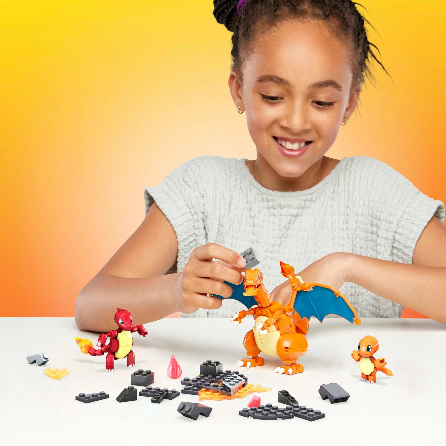 MEGA Pok¨¦mon Building Toy Kit Charmander Set With 3 Action Figures (313 Pieces) For Kids