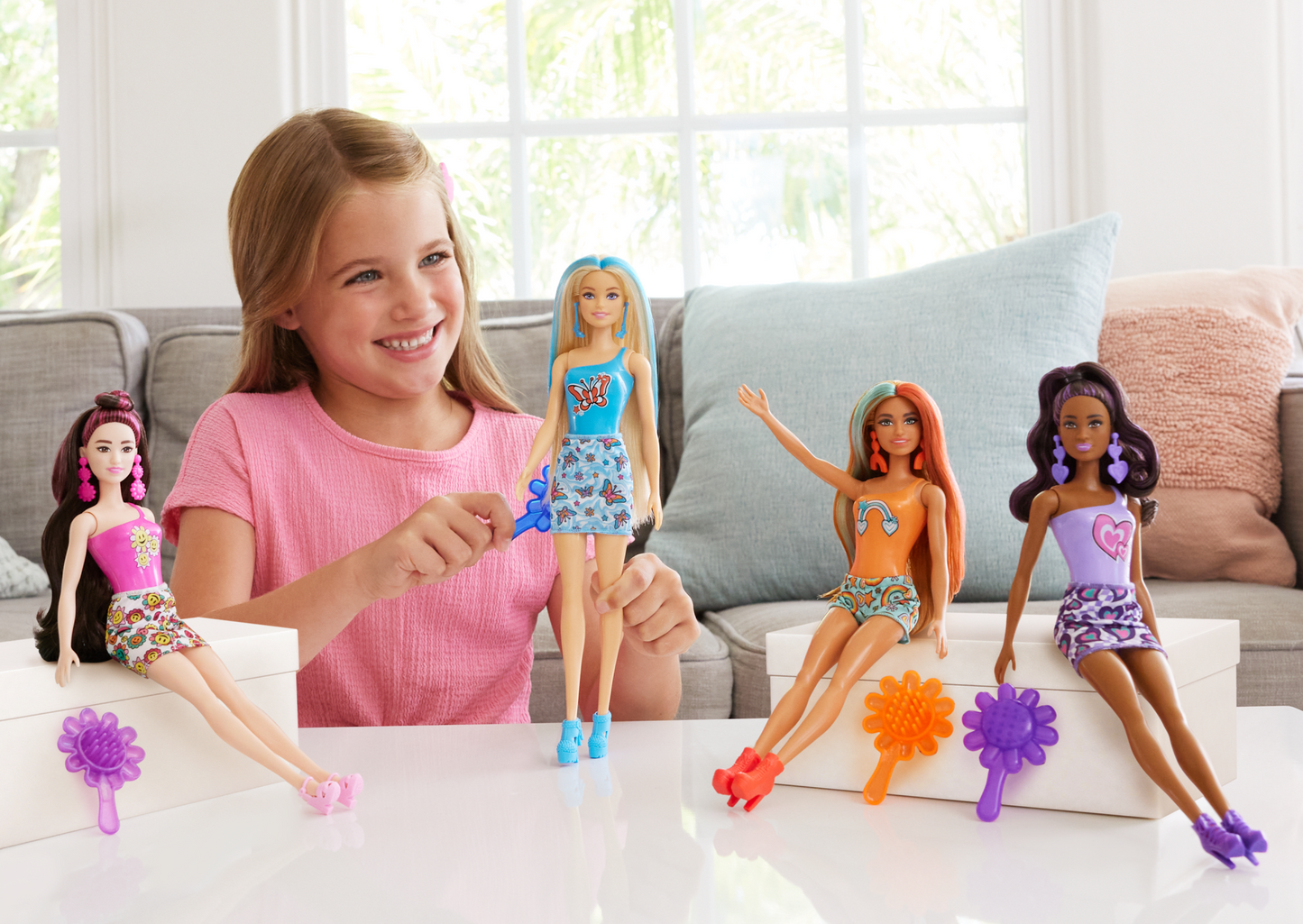 Barbie Color Reveal S¨¦rie Groovy Poup¨¦e et Accessoires, 6 Surprises